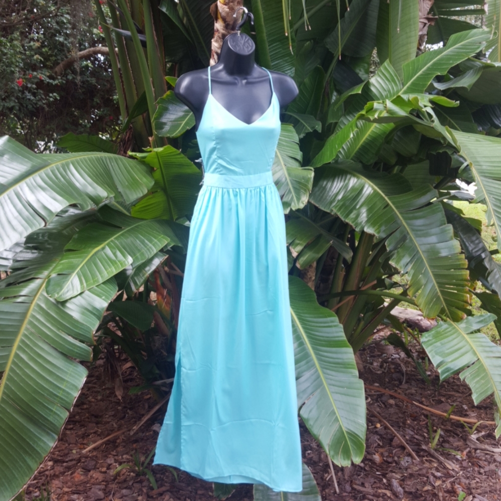 - Backless maxi dress